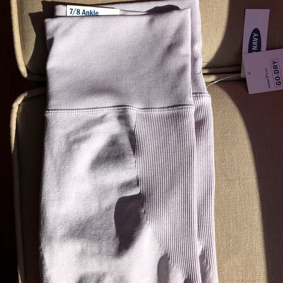 High Waisted 7/8 Leggings Medium Tall NEW - Picture 4 of 8